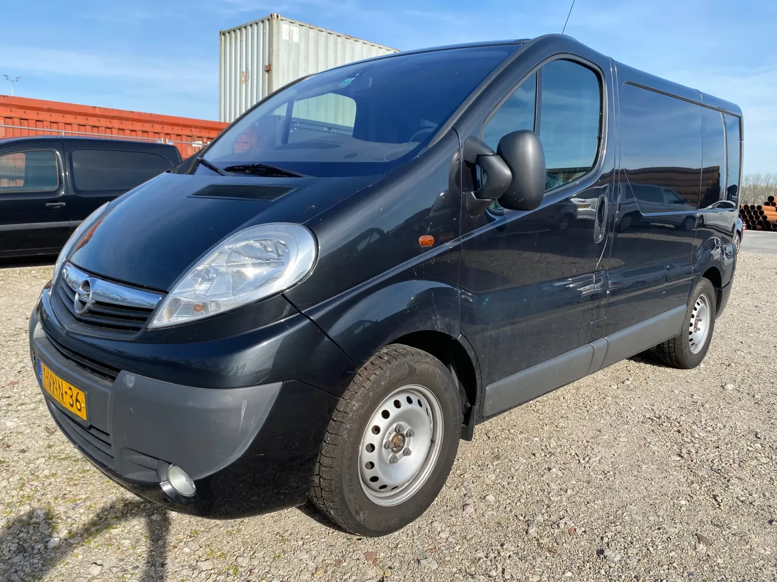 Opel Vivaro (2011) — foto 1