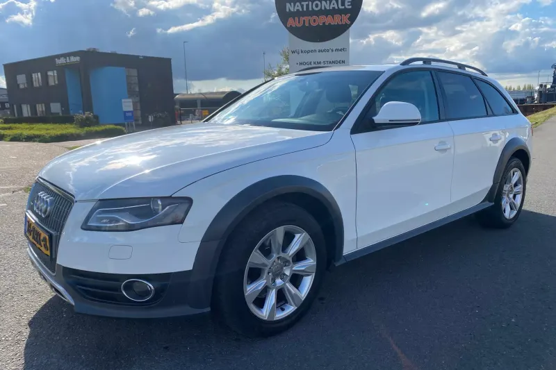 Audi A4 Allroad (2010)