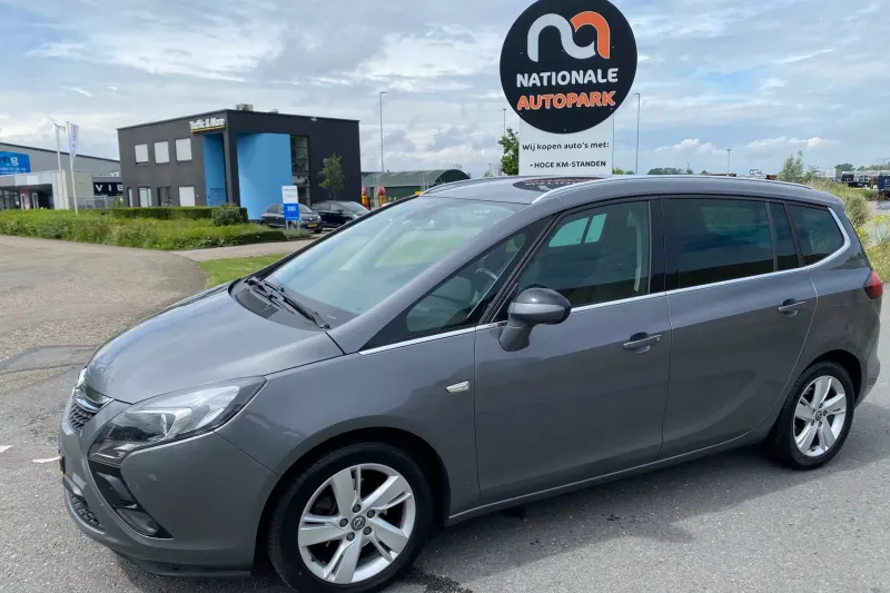 Opel Zafira (2016)