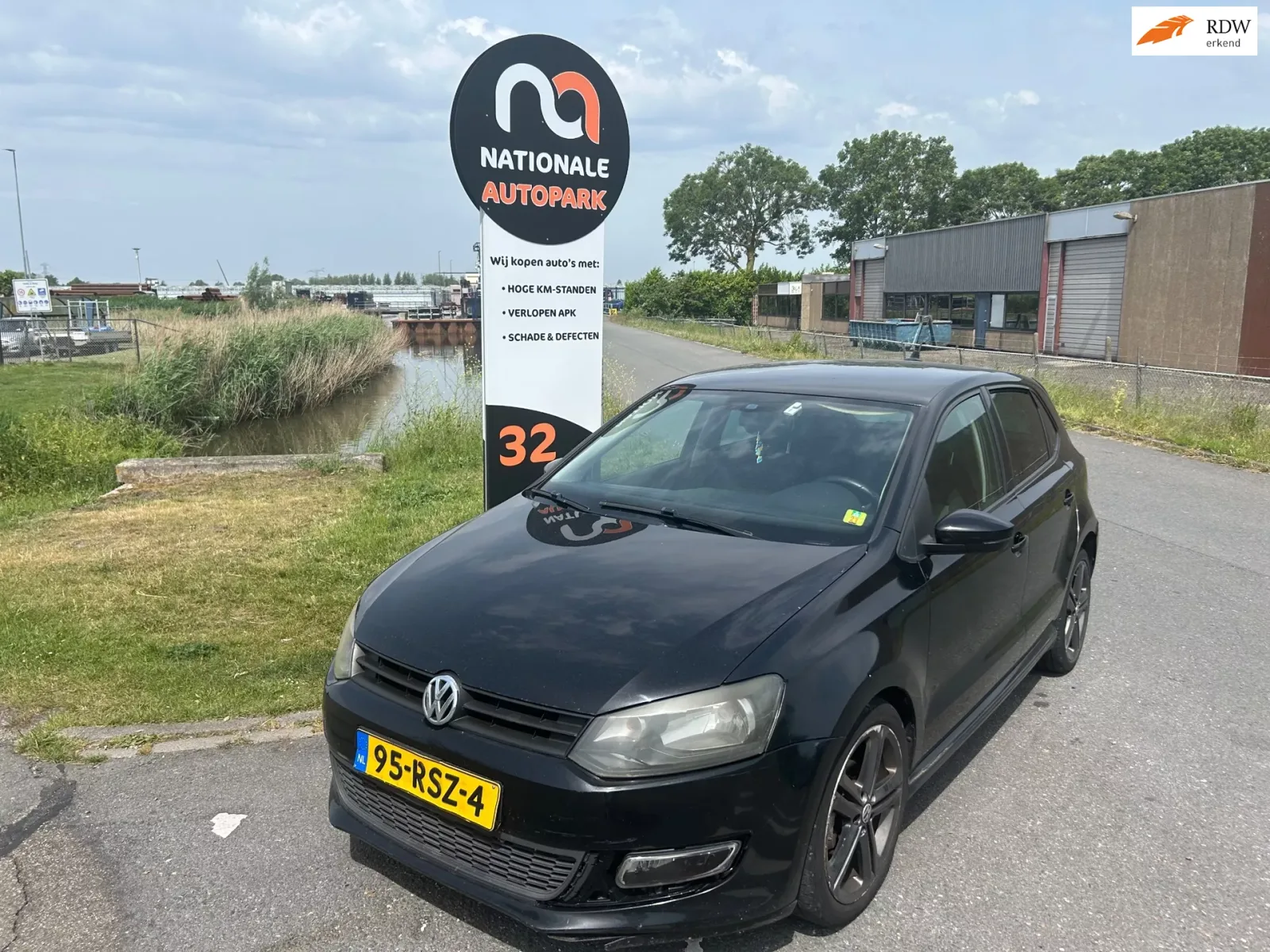 Volkswagen Polo (2011) — foto 1