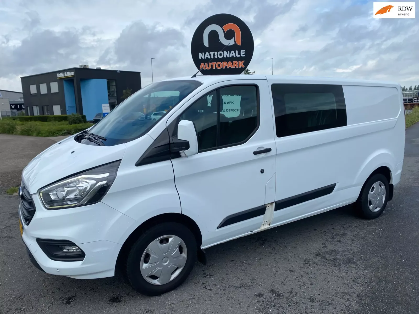 Ford Transit Custom (2018) — foto 1