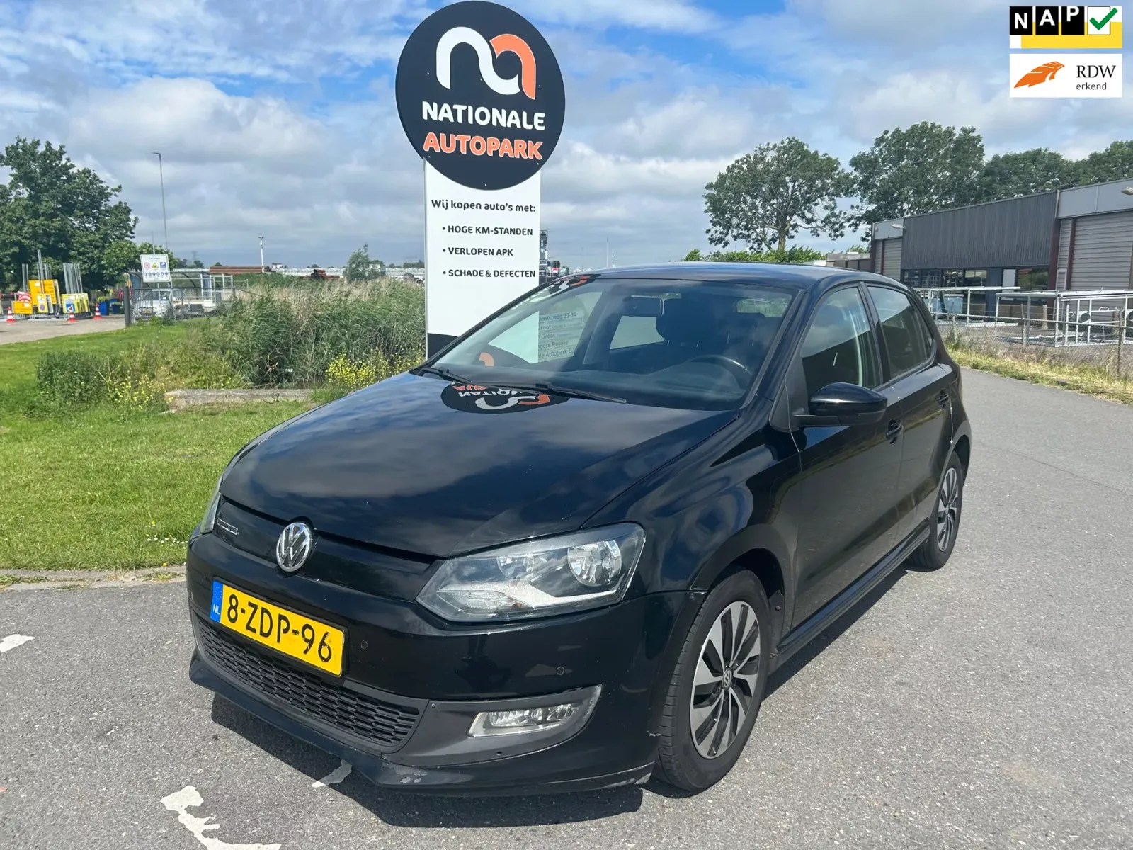 Volkswagen Polo (2014) — foto 1