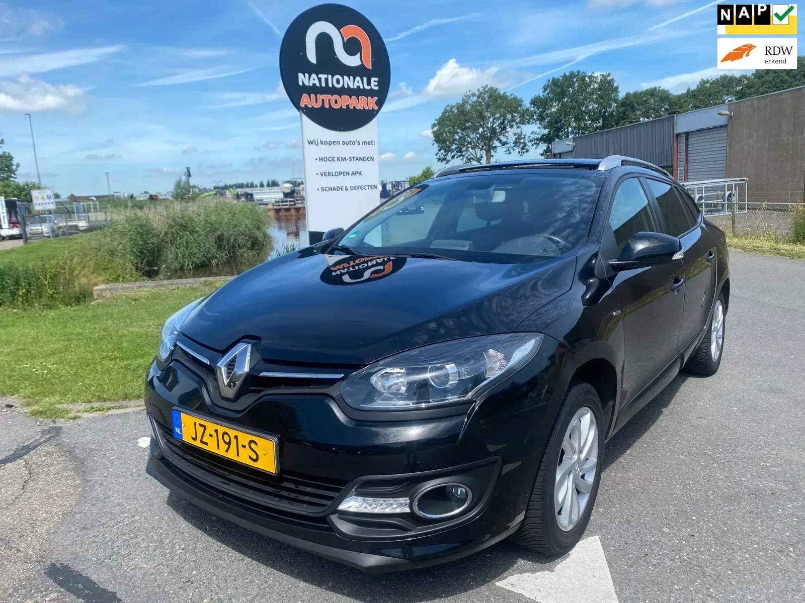 Renault Mégane (2016) — foto 1