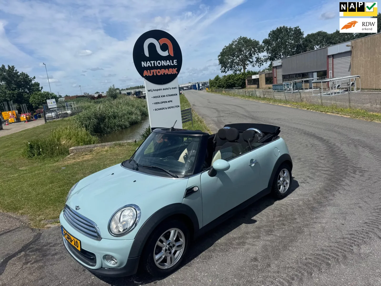 MINI Cabrio (2013) — foto 1