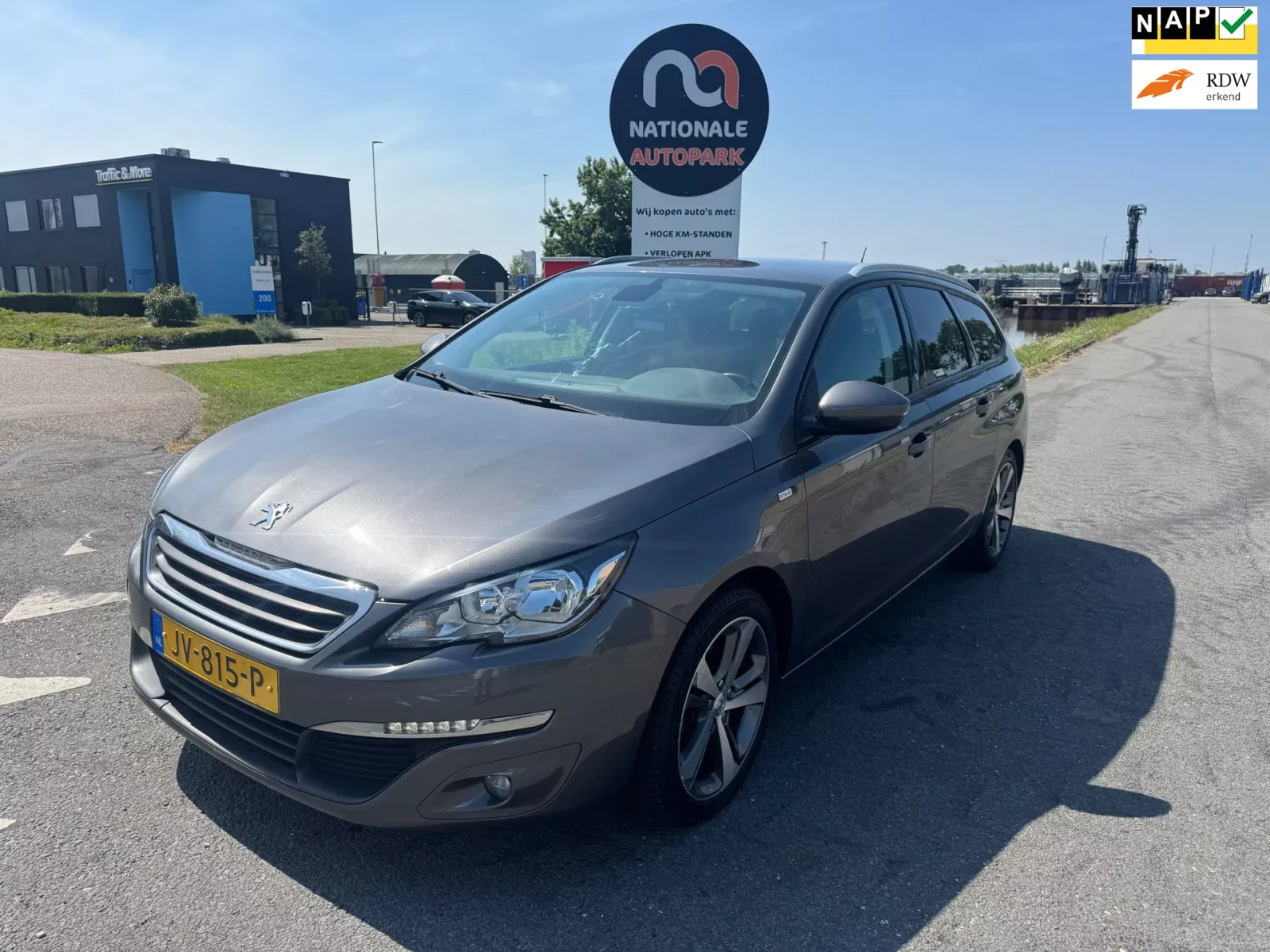 Peugeot 308 (2016) — foto 1