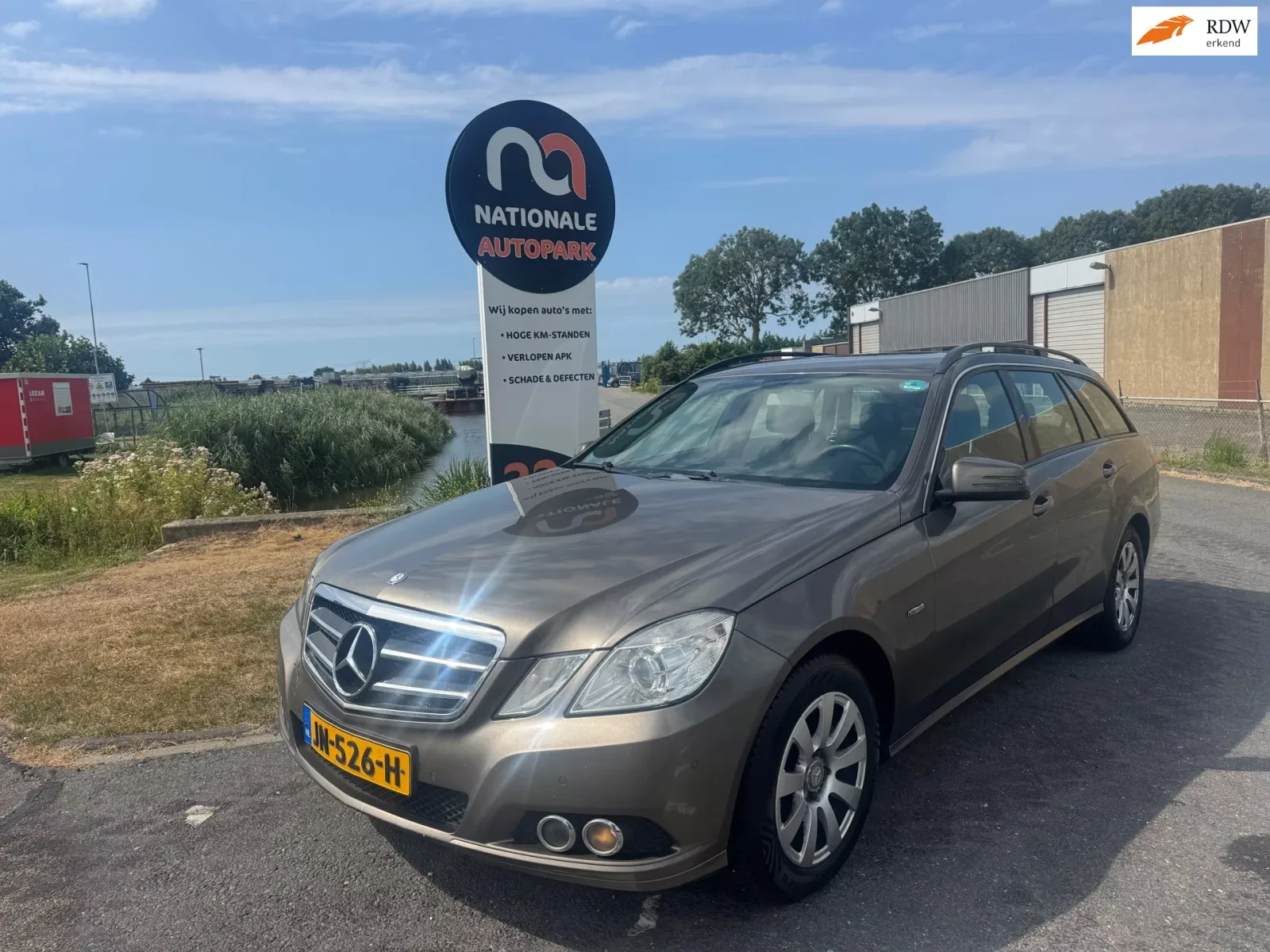 Mercedes-Benz E-Klasse (2011) — foto 1