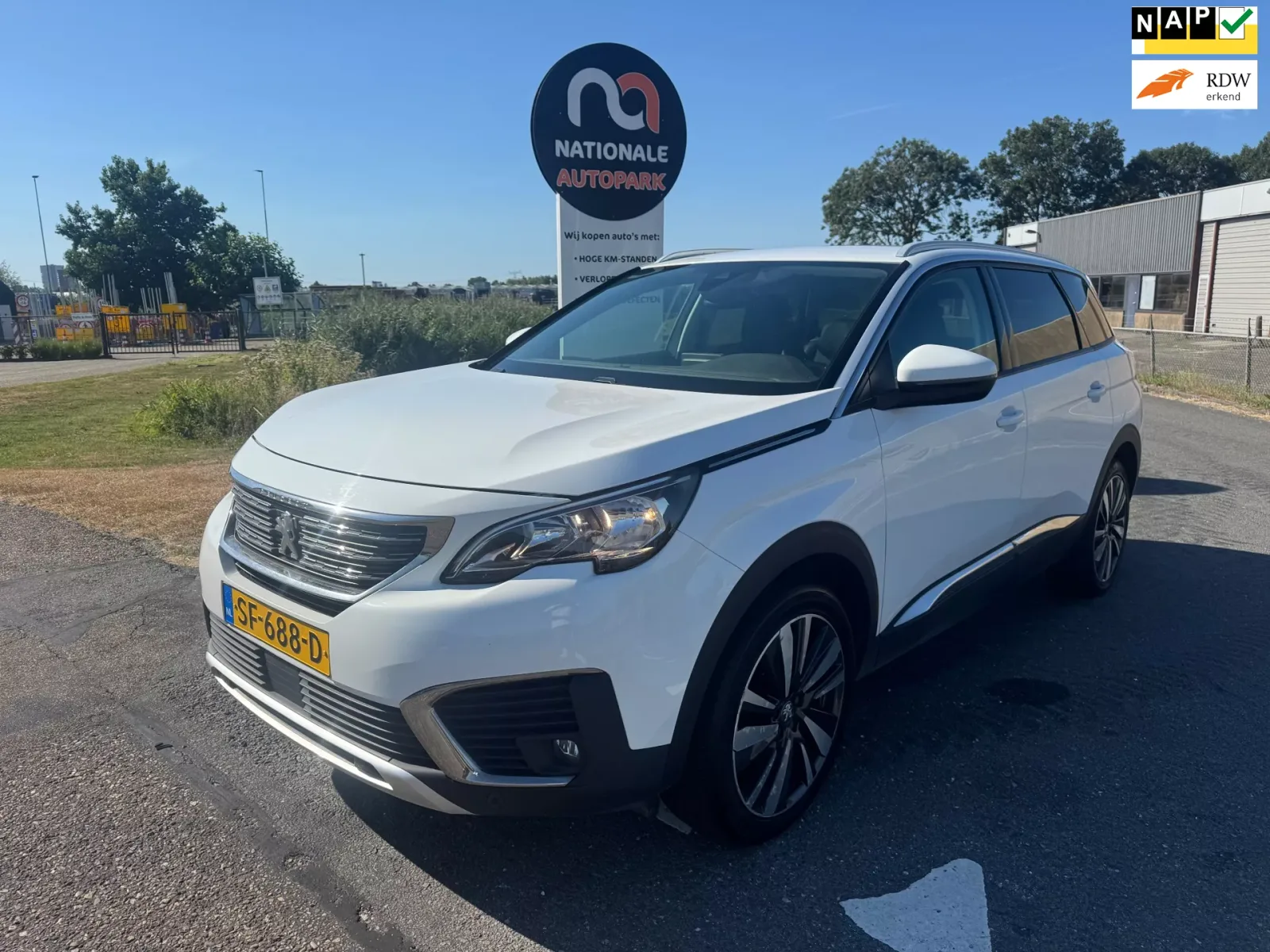 Peugeot 5008 (2018) — foto 1