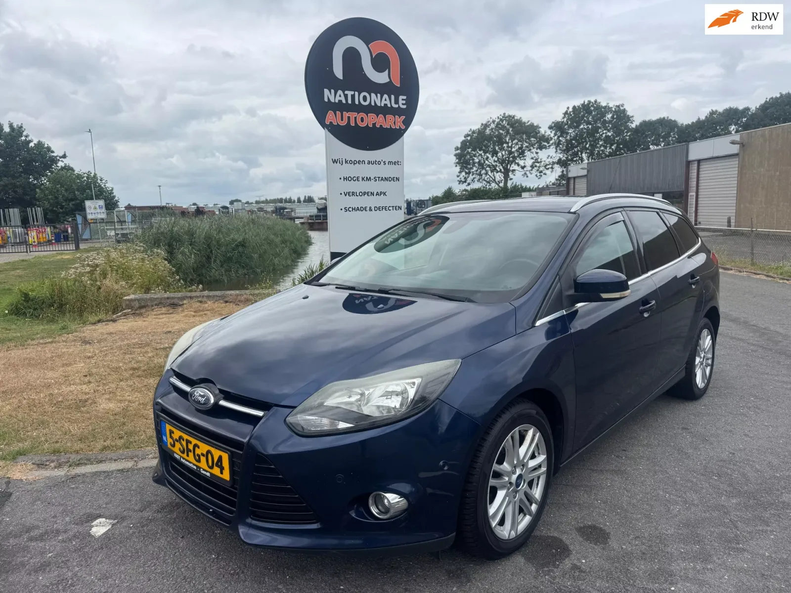 Ford Focus (2012) — foto 1