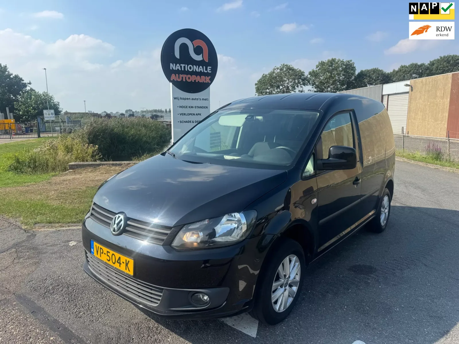 Volkswagen Caddy (2015) — foto 1
