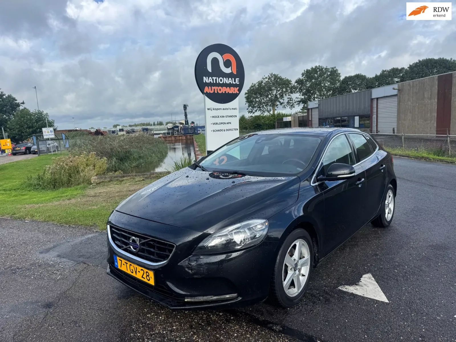 Volvo V40 (2013) — foto 1