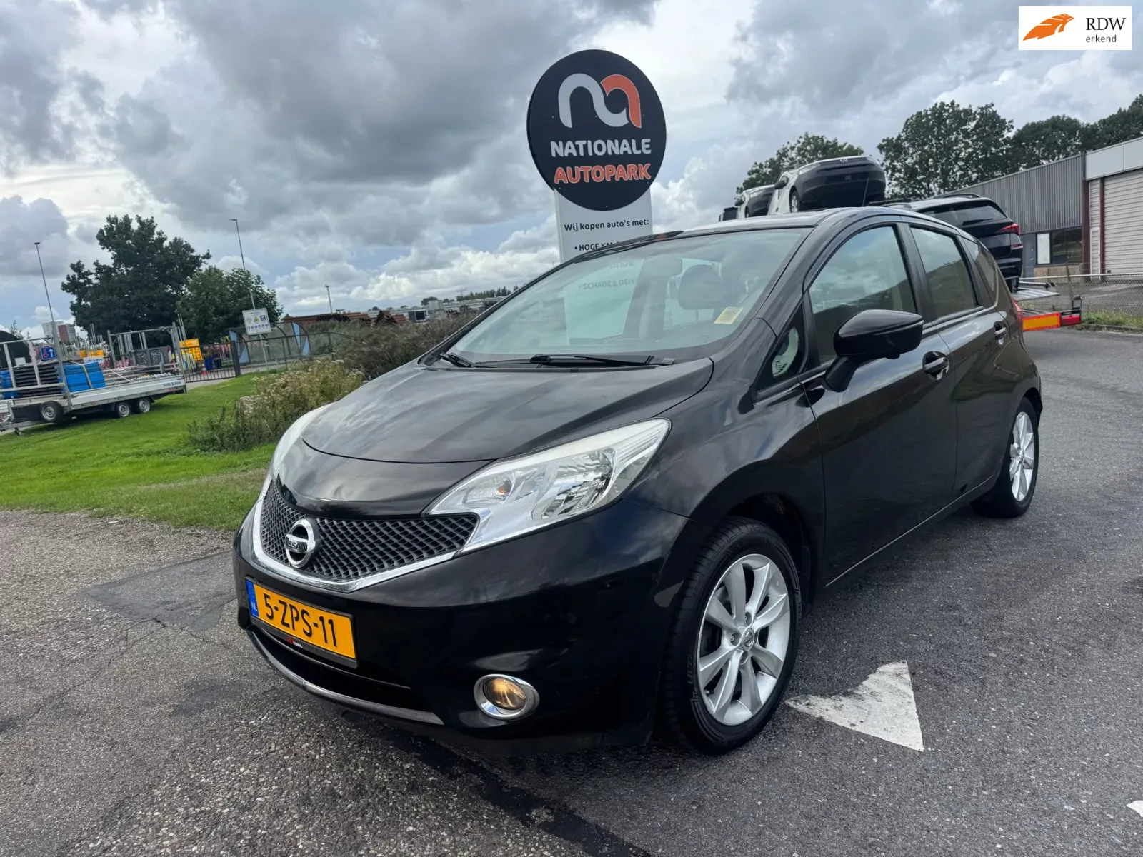 Nissan Note (2014) — foto 1