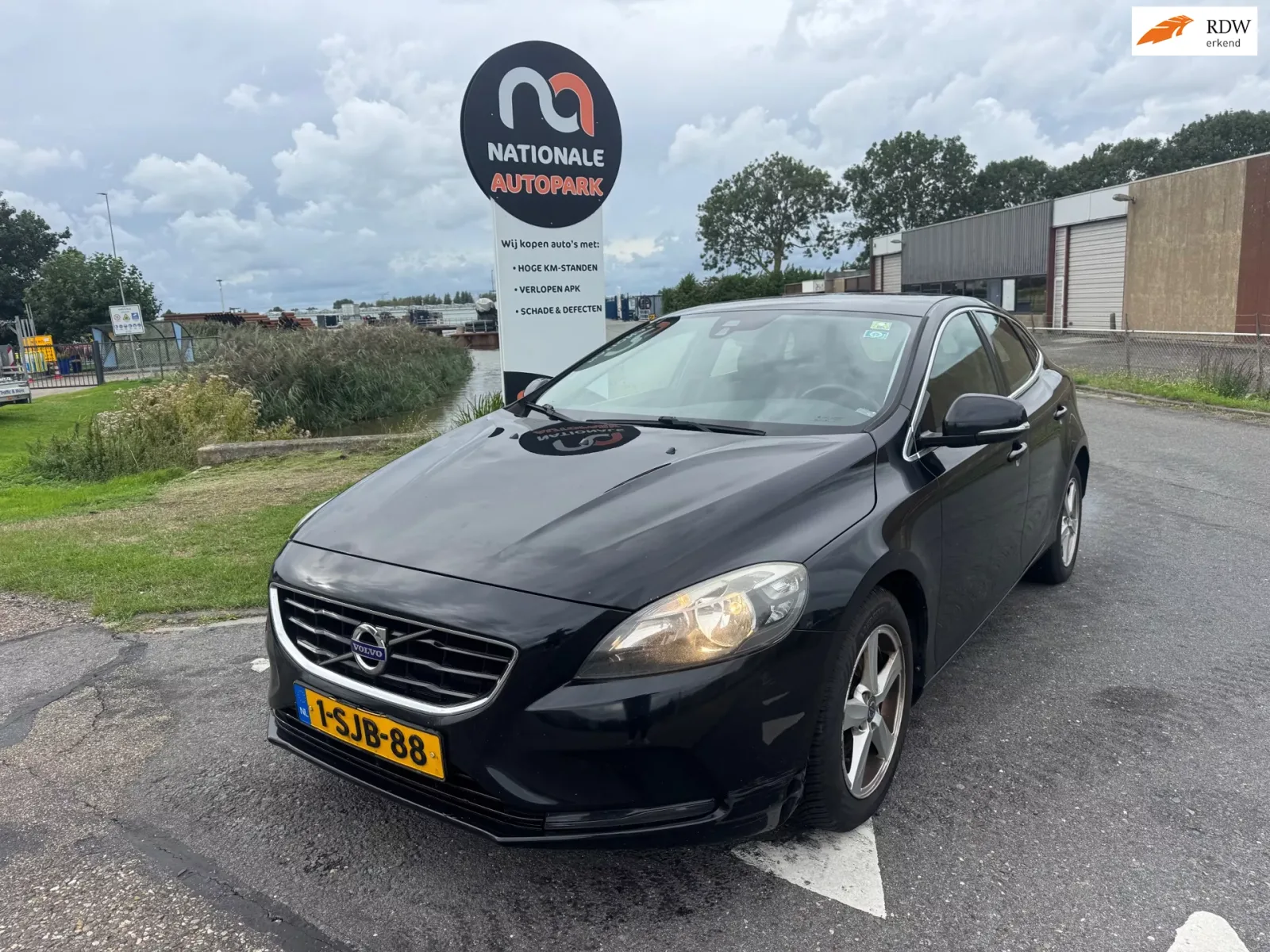 Volvo V40 (2013) — foto 1