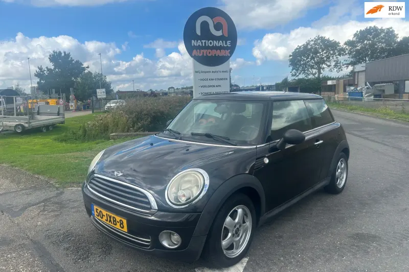 MINI One (2009)