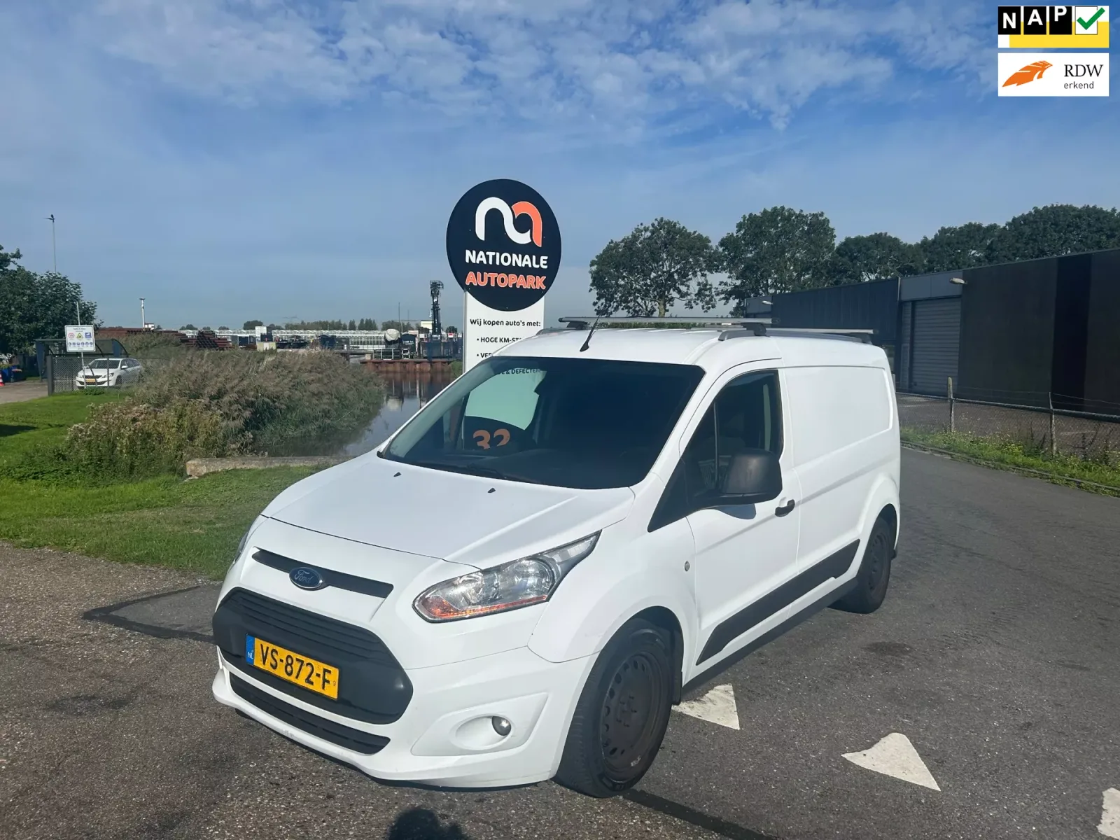 Ford Transit Connect (2015) — foto 1