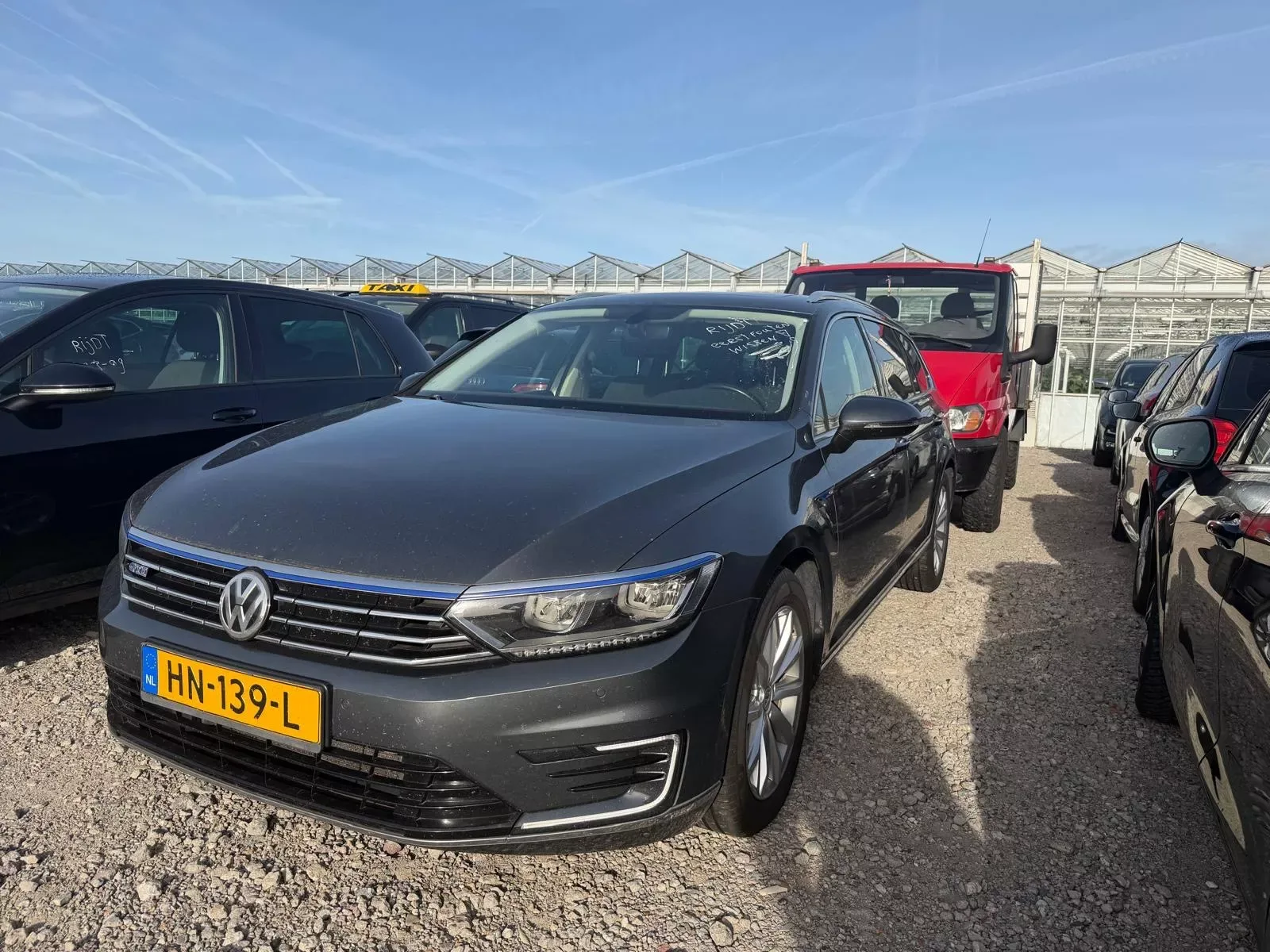Volkswagen Passat (2015) — foto 1