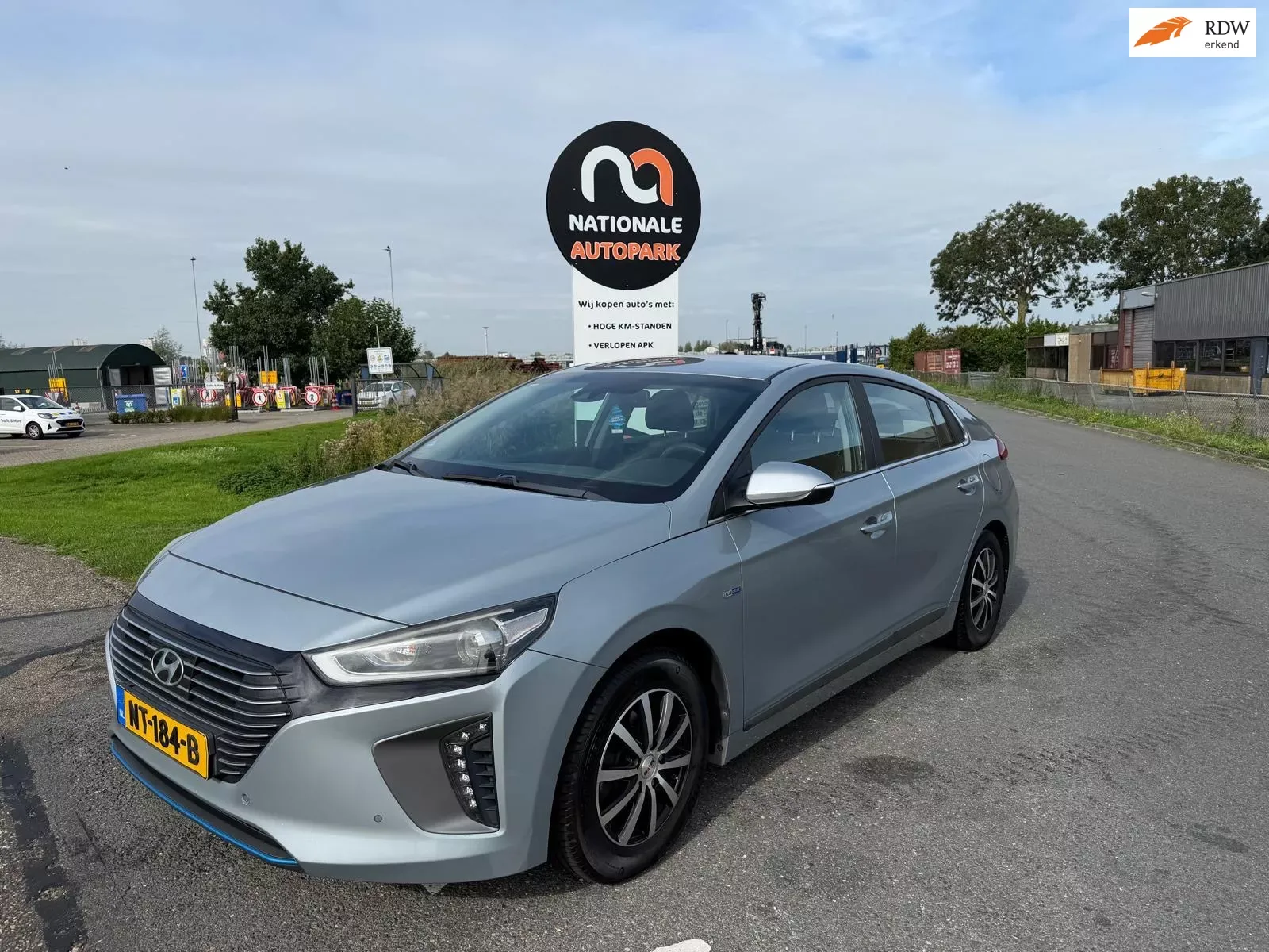 Hyundai Ioniq (2017) — foto 1