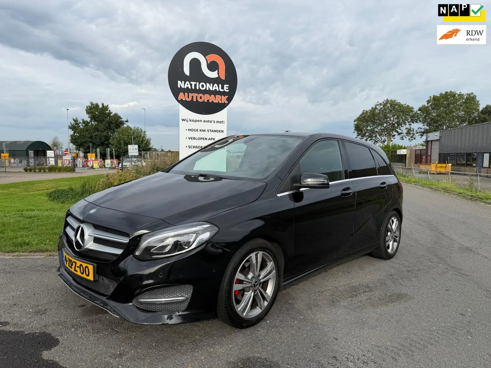Mercedes-Benz B-Klasse (2015) — foto 1