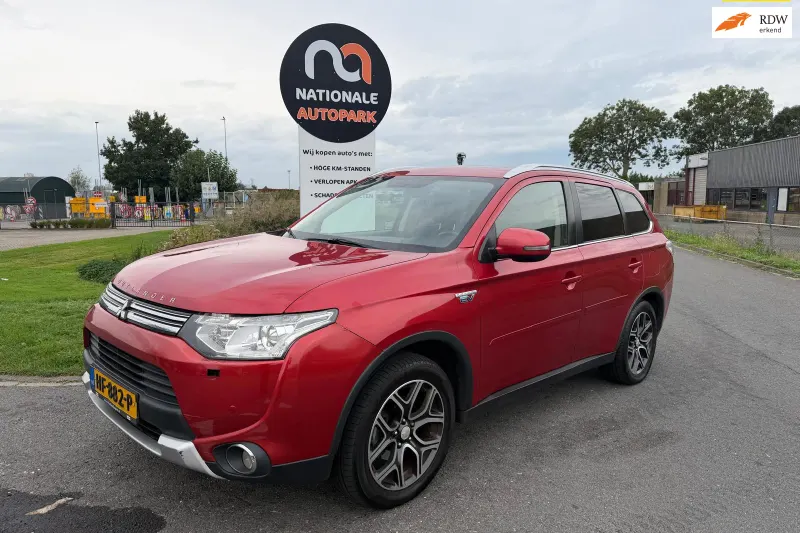 Mitsubishi Outlander (2015)