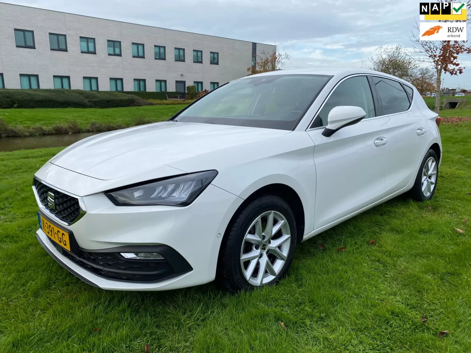 SEAT Leon (2020) — foto 1