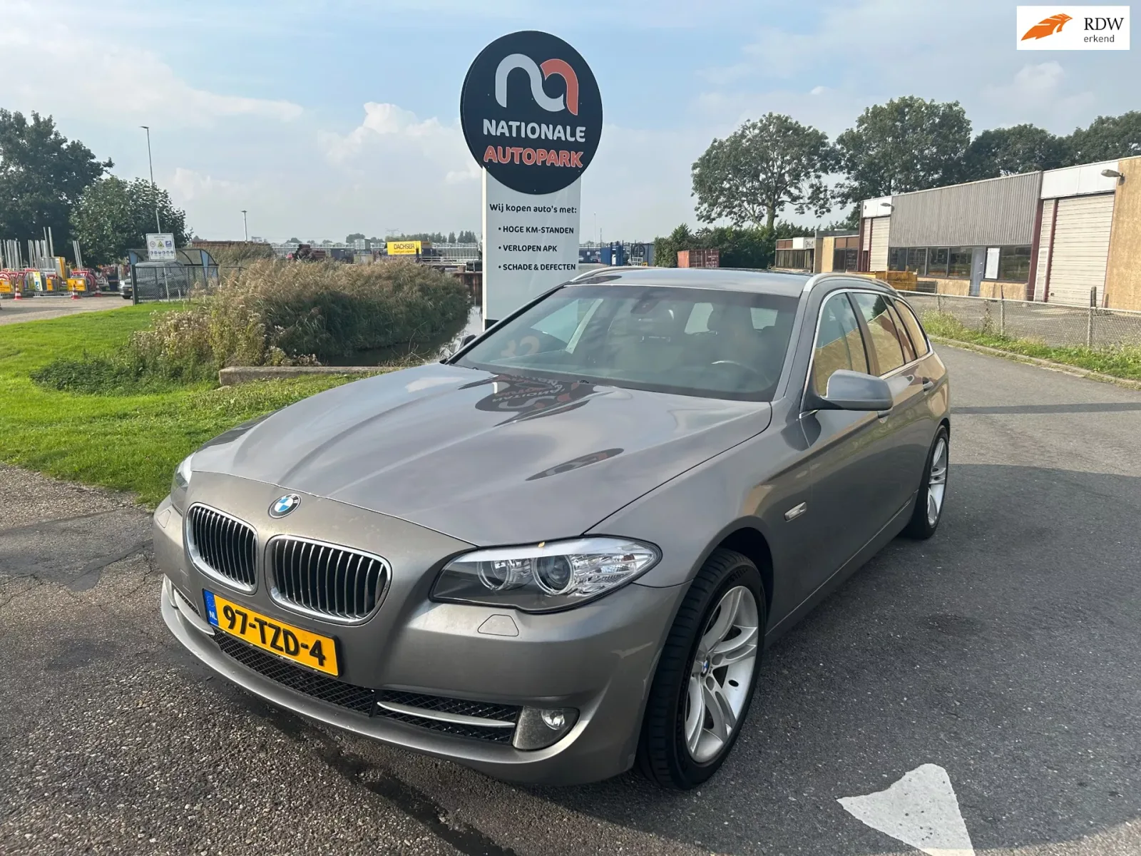 BMW 5-Serie (2012) — foto 1
