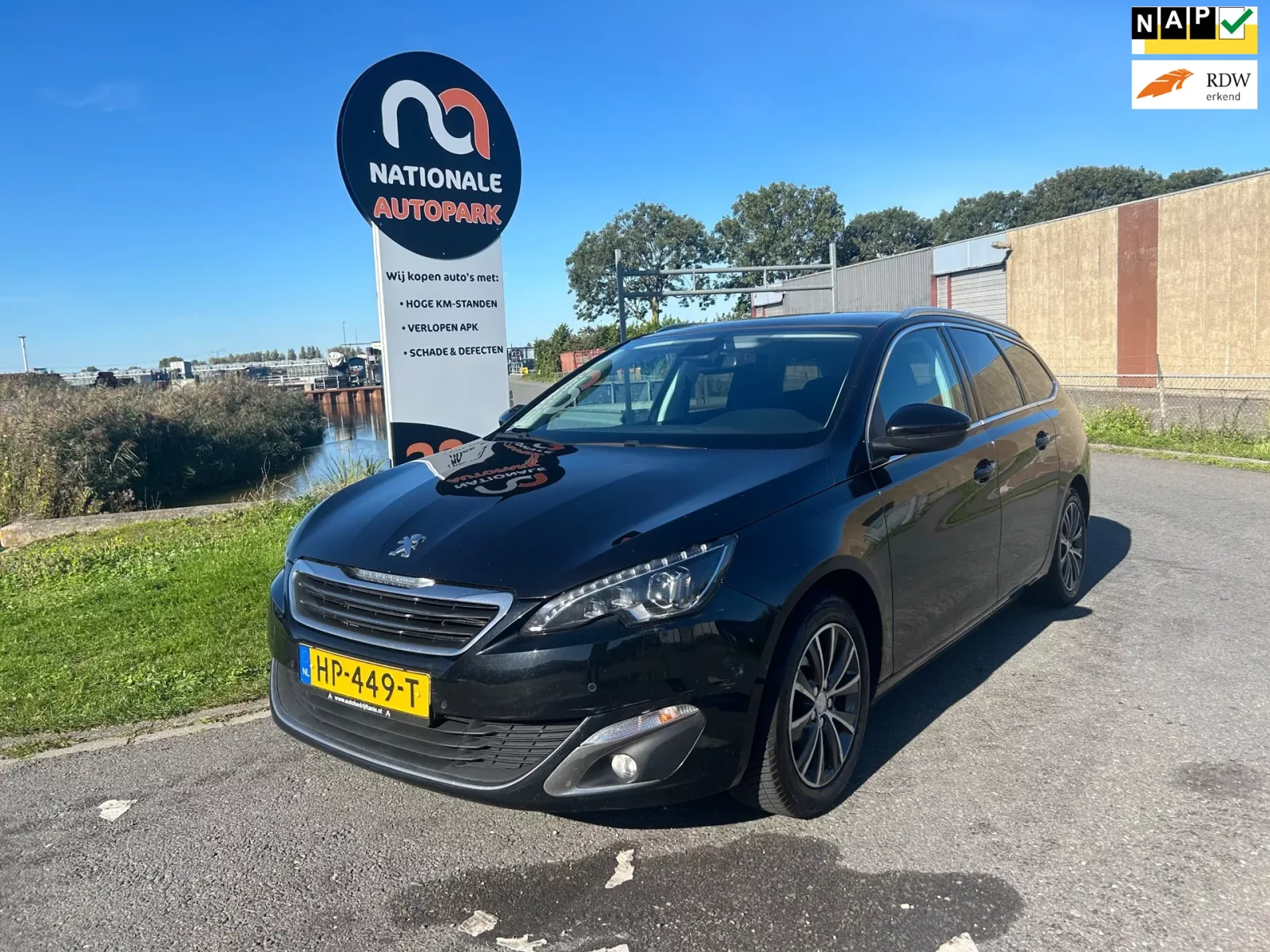 Peugeot 308 (2015) — foto 1