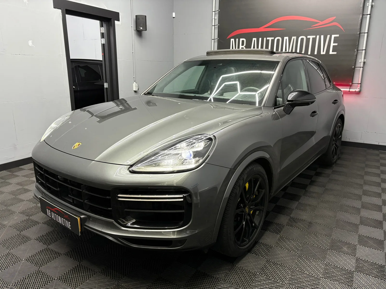 Porsche Cayenne (2019) — foto 1