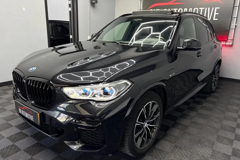 BMW X5 (2022)