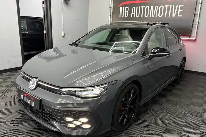 Volkswagen Golf (2025)