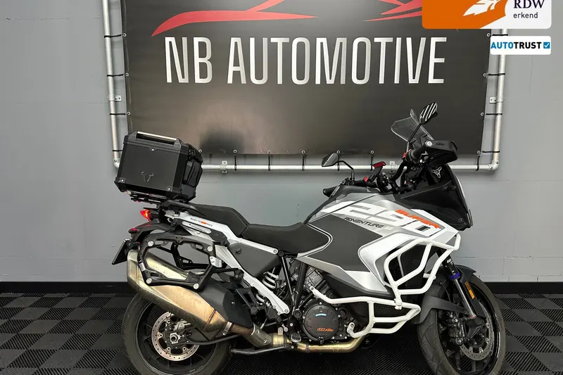 KTM 1290 Super Adventure S (2023)