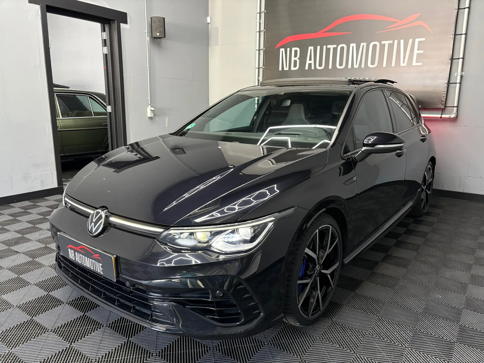 Volkswagen Golf (2022) — foto 1