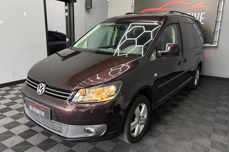 Volkswagen Caddy Maxi (2011)