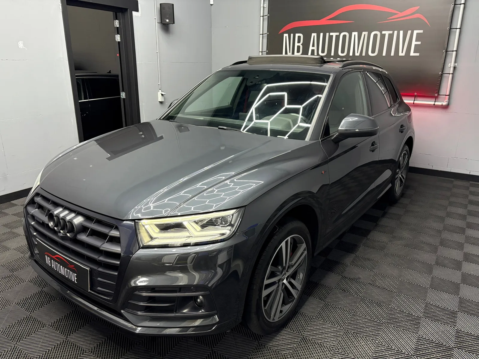 Audi Q5 (2020) — foto 1