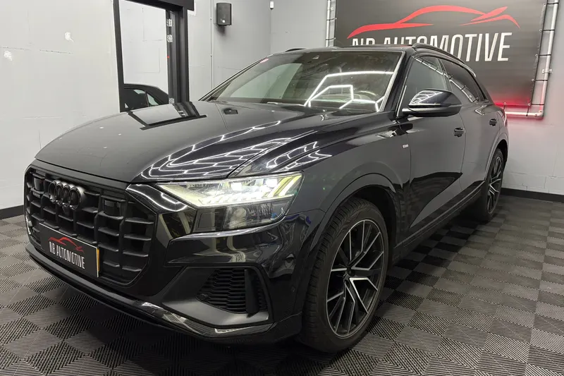 Audi Q8 (2019)