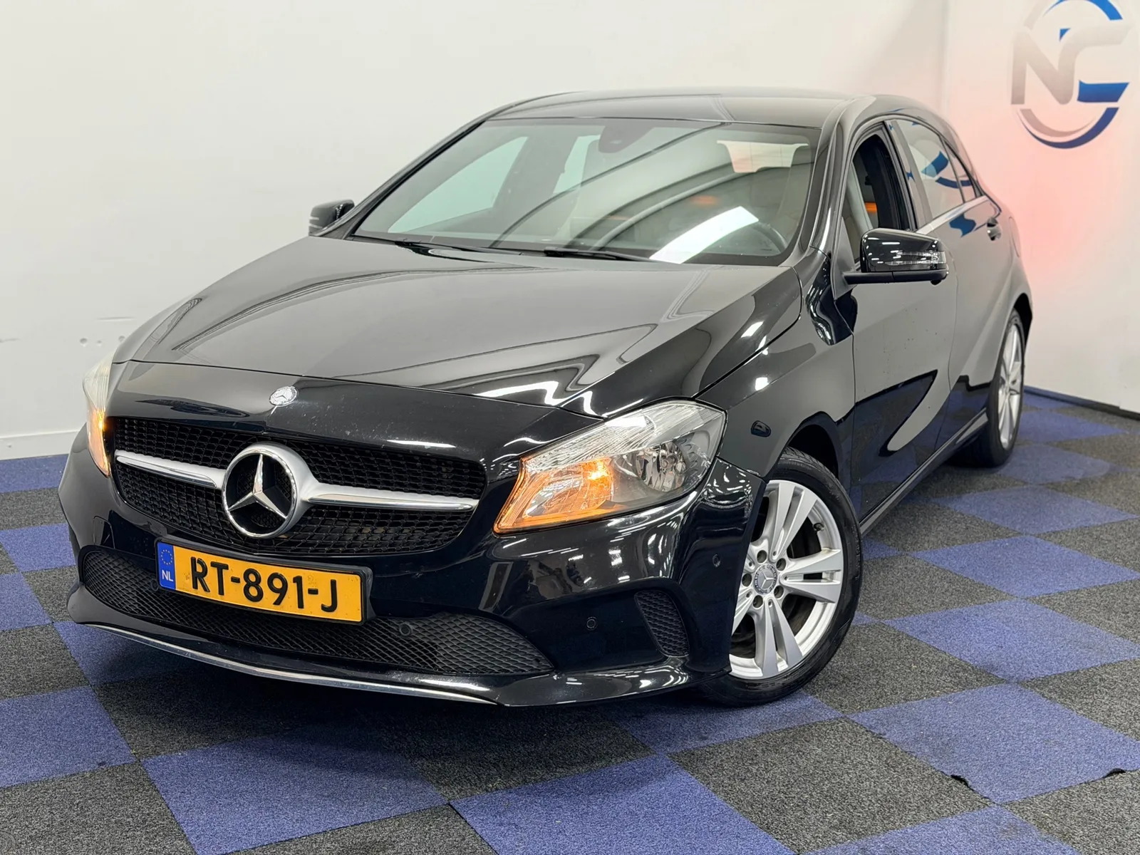Mercedes-Benz A-Klasse (2016) — foto 1