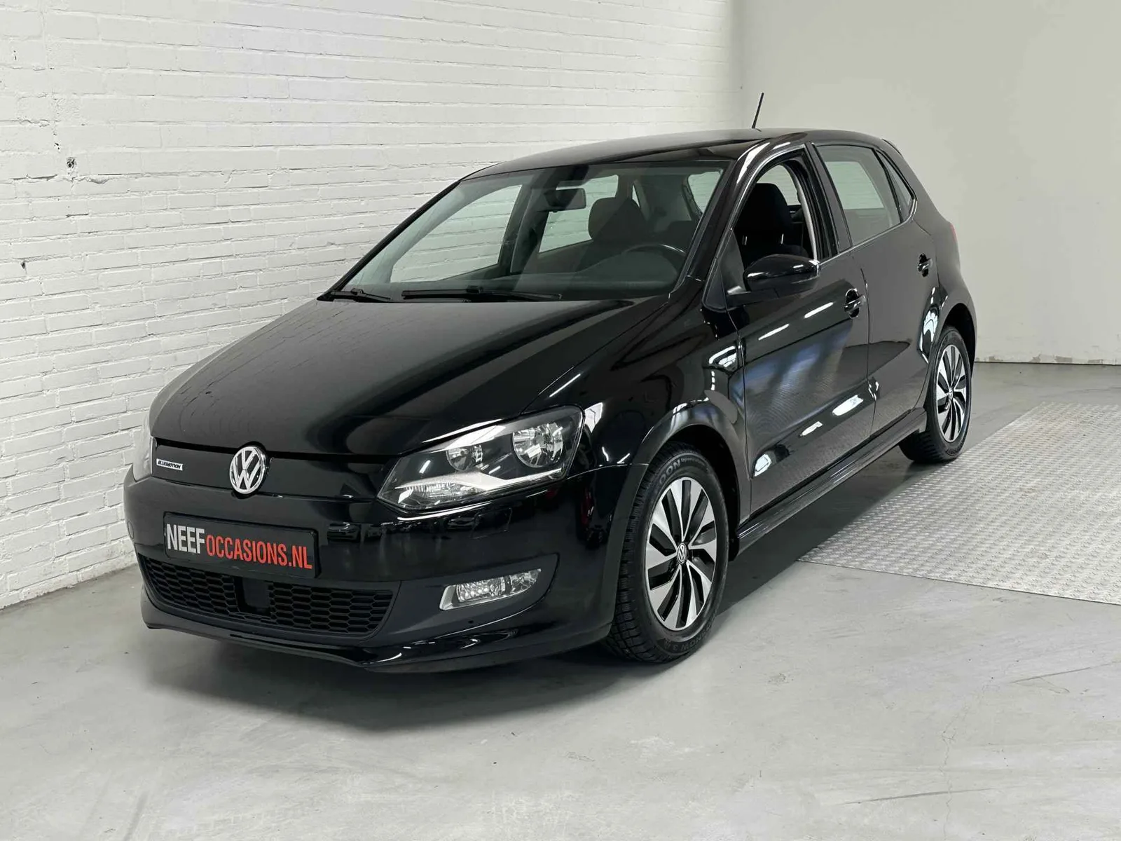 Volkswagen Polo (2017) — foto 1