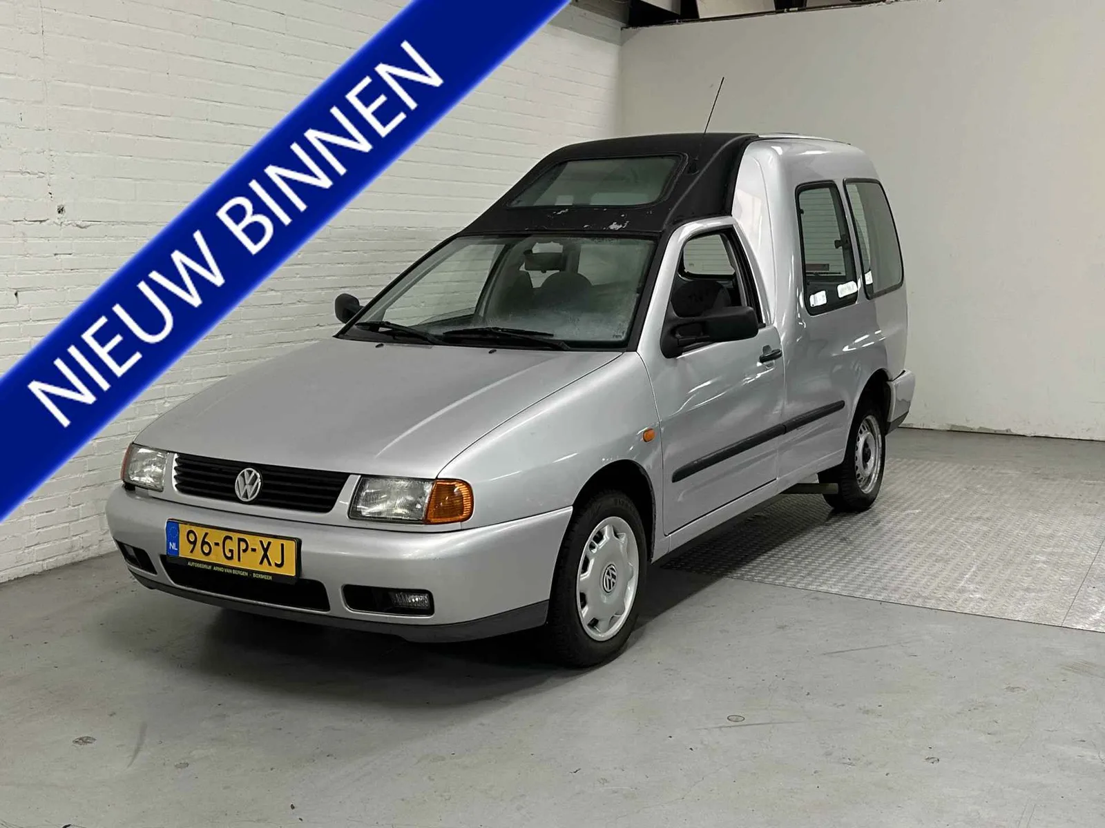 Volkswagen Caddy (2001) — foto 1