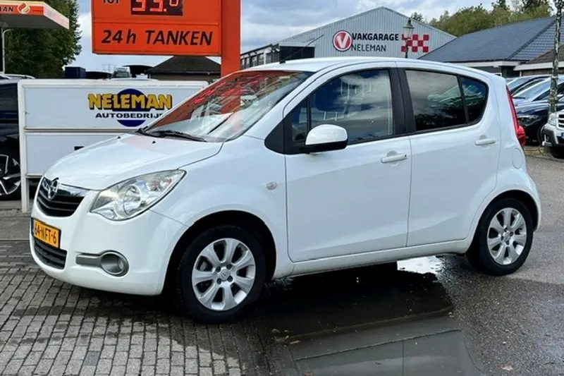 Opel Agila (2010)