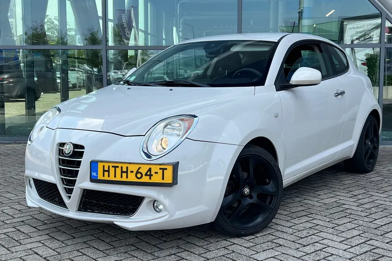 Alfa Romeo Mito (2011)