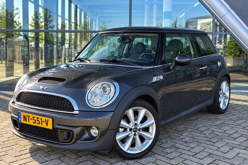 MINI Cooper S (2010)