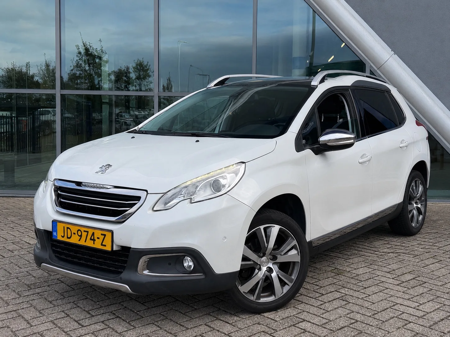 Peugeot 2008 (2016) — foto 1