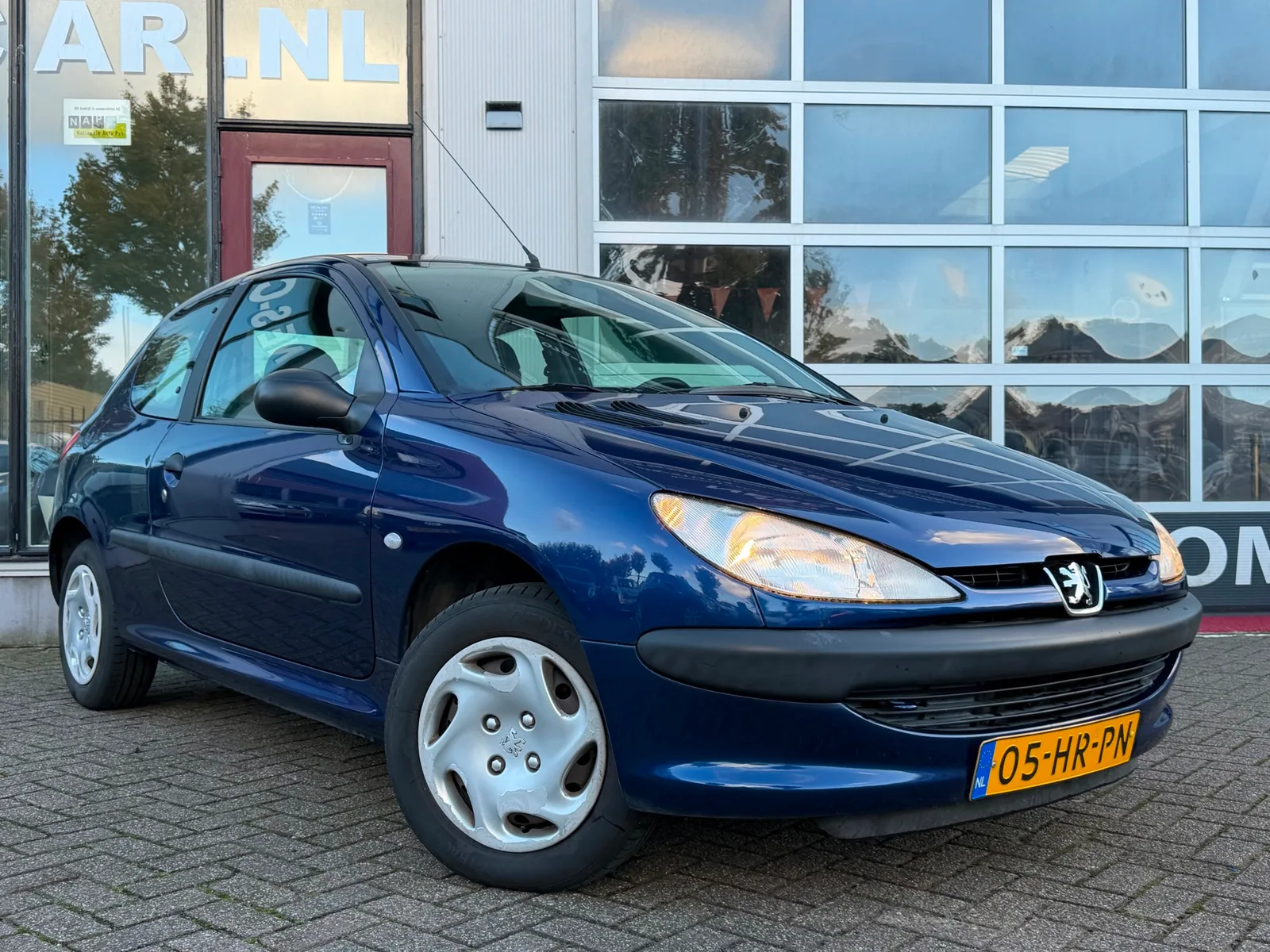 Peugeot 206 (2001) — foto 1
