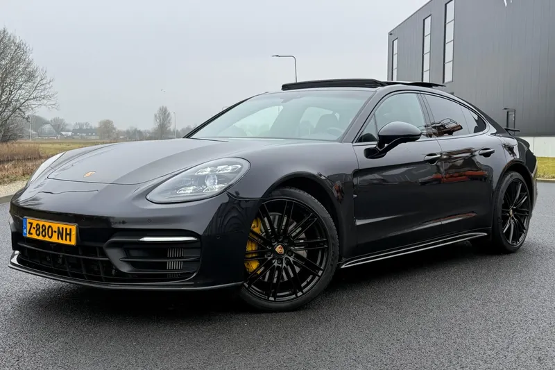 Porsche Panamera (2021)