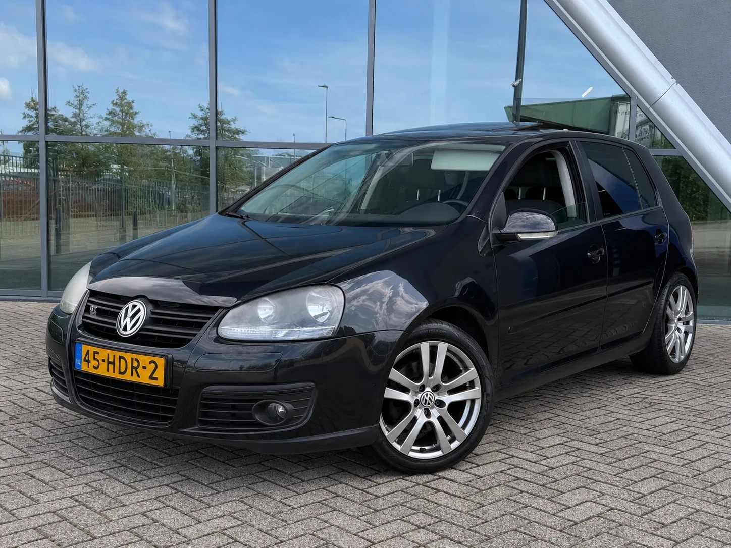 Volkswagen Golf (2008) — foto 1
