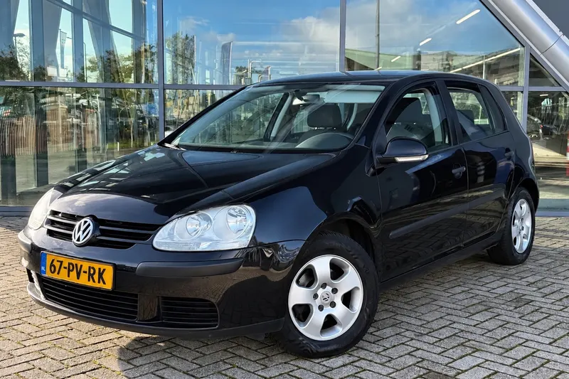Volkswagen Golf (2005)