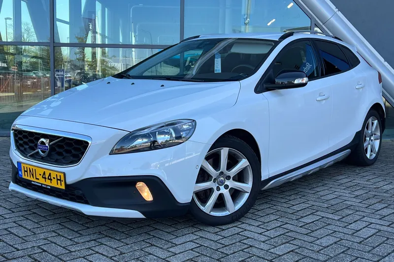 Volvo V40 (2016)