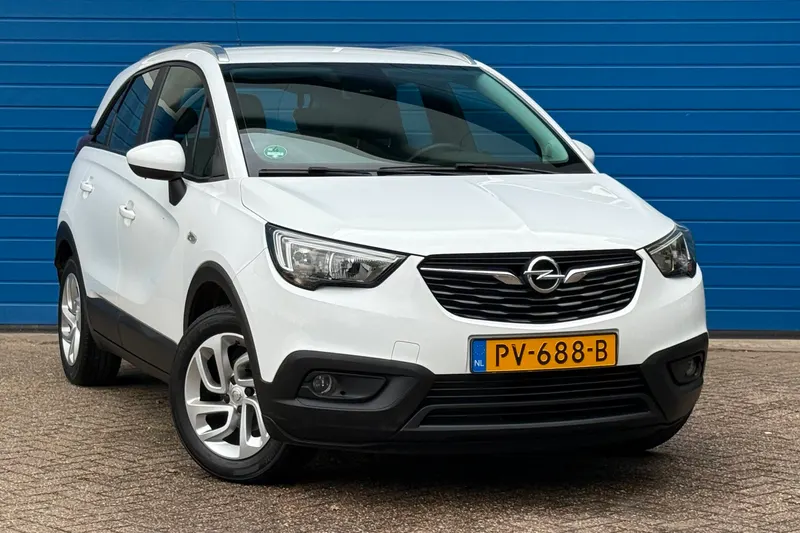 Opel Crossland X (2017)