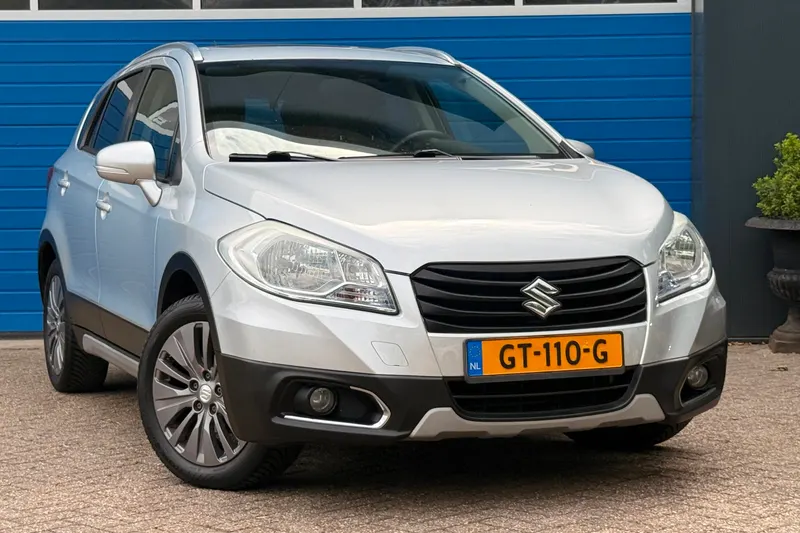 Suzuki SX4 S-Cross (2015)
