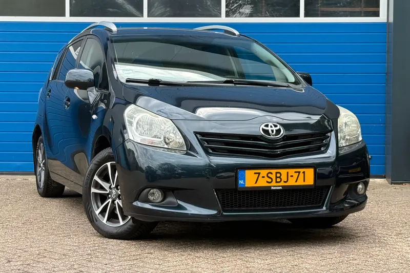 Toyota Verso (2012)