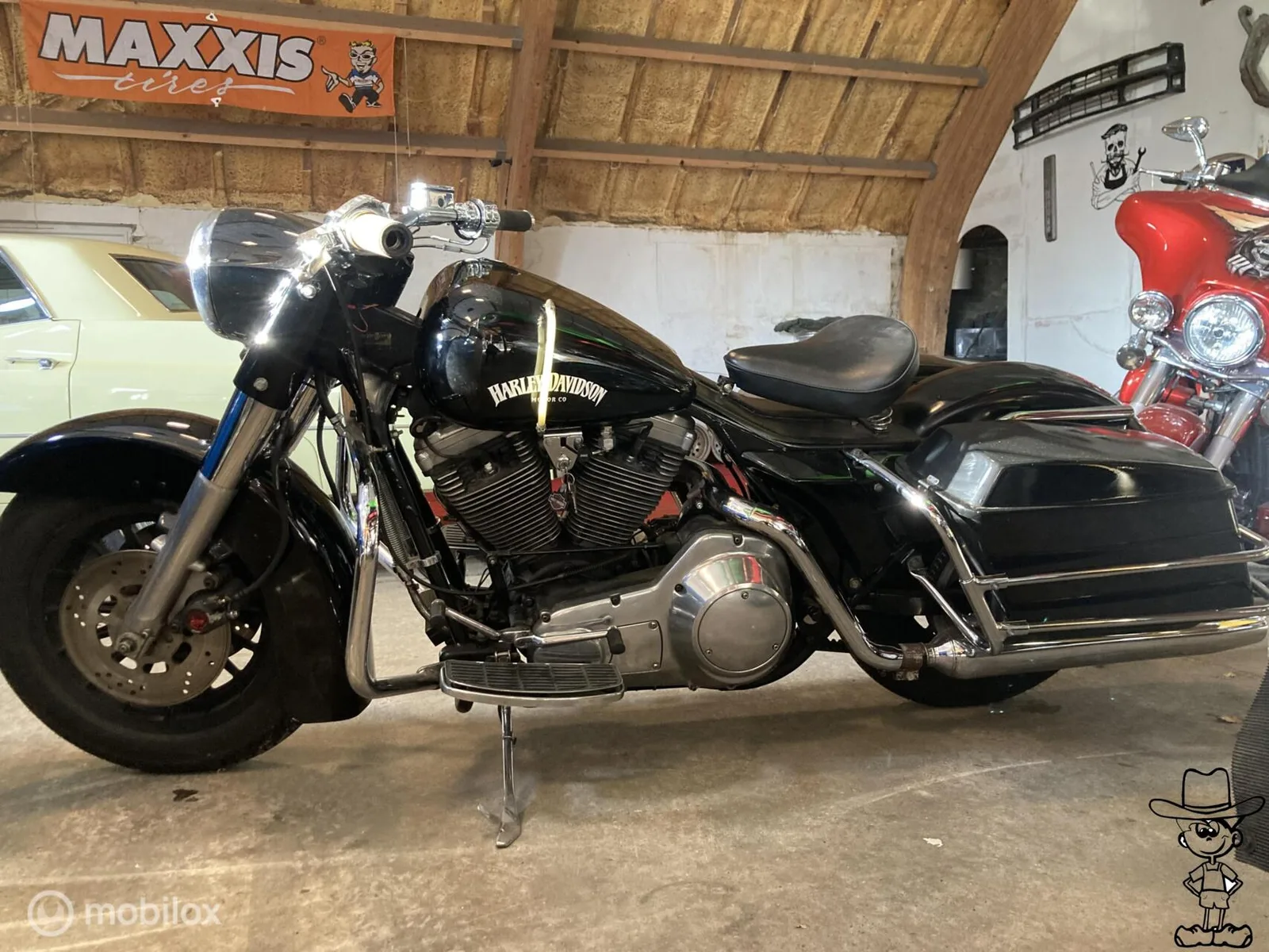 Harley-Davidson Glide Classic voor bij (1985) — foto 1