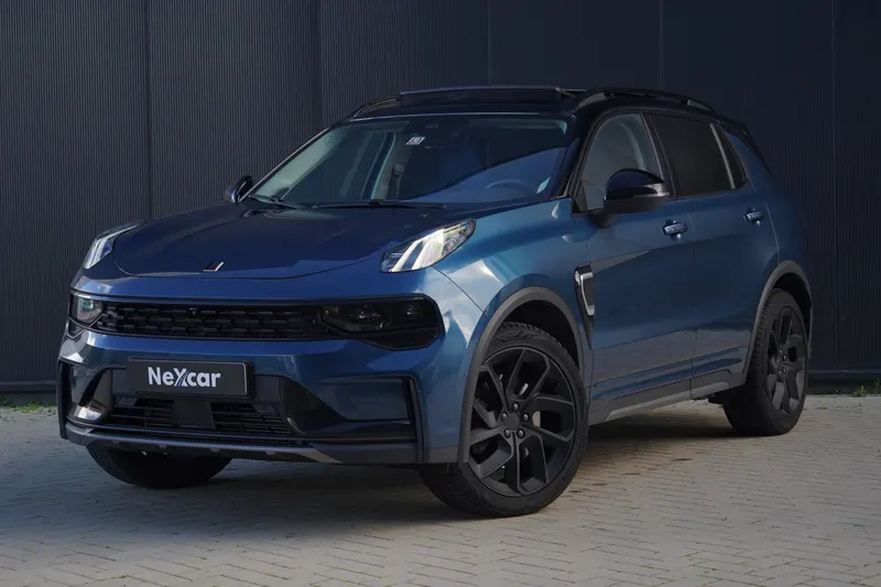 Lynk & Co 01 (2022)